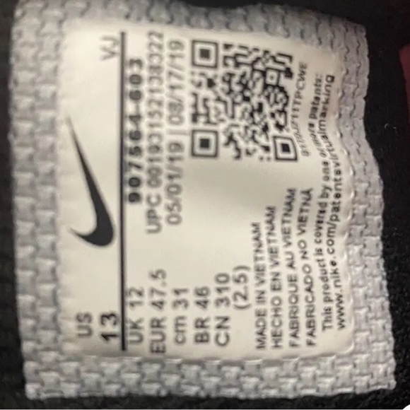 Nike zoom track shoes size 13 pink and black NWOB - Picture 3 of 6